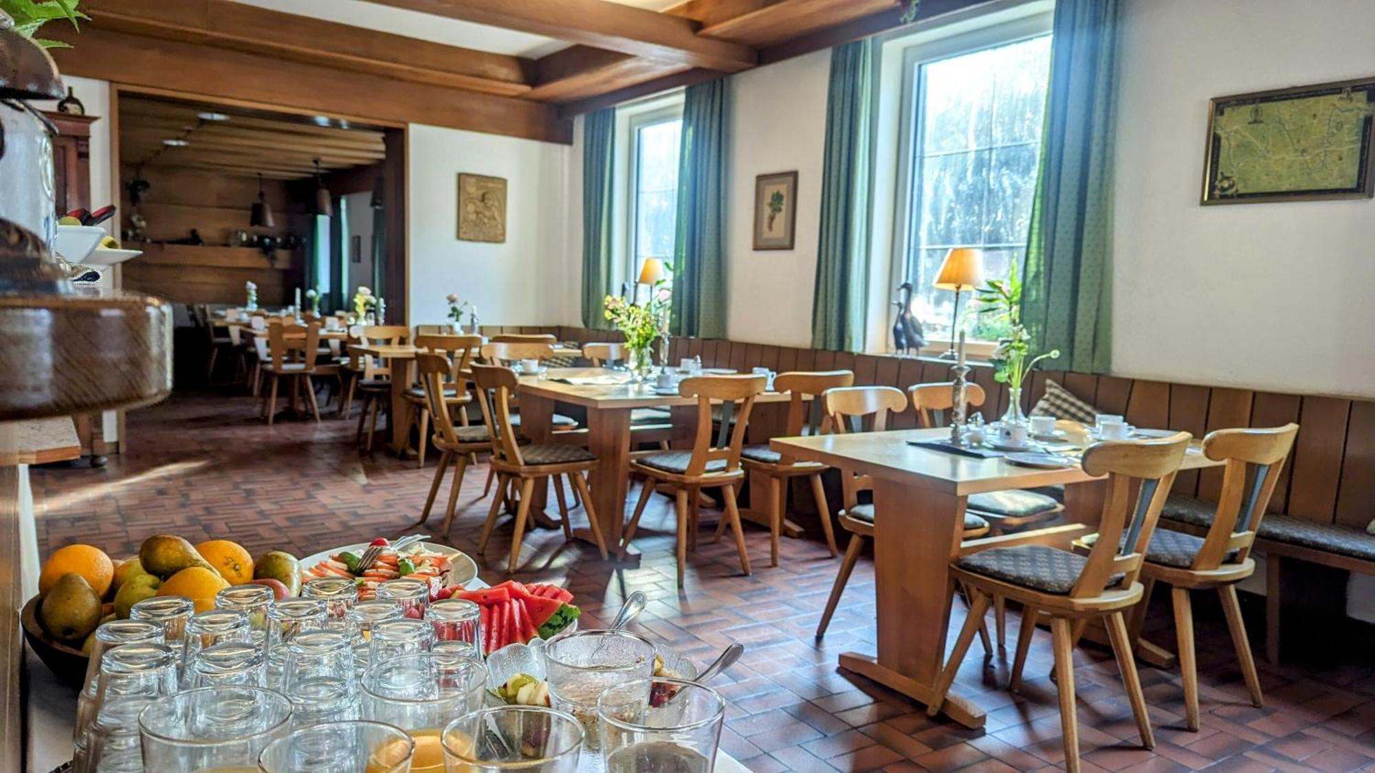 Gasthof Hotel Rose Obereisenheim Exterior foto