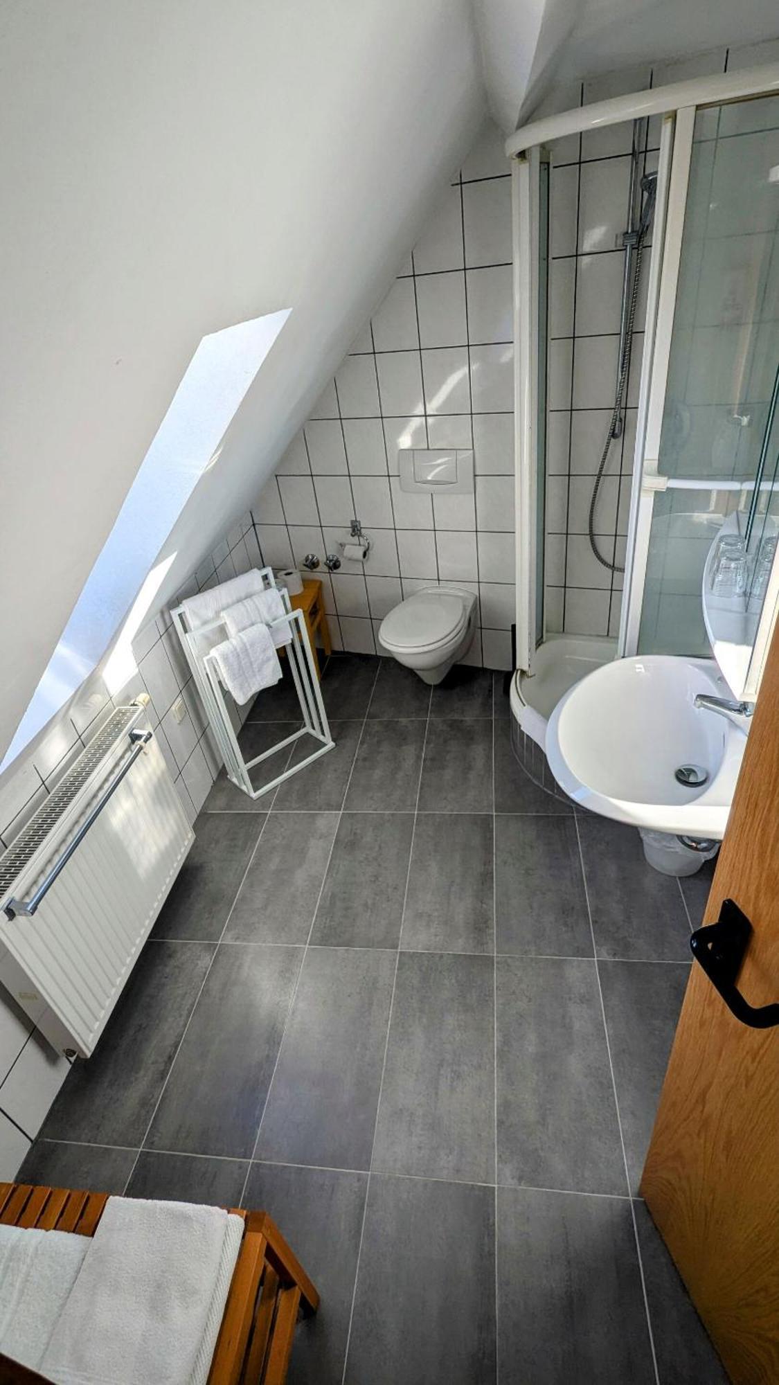 Gasthof Hotel Rose Obereisenheim Habitación foto
